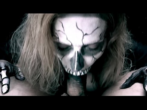 ❤️ Demon nighean sucking cock le a beul dubh agus slugadh cum. ❤ Porno leinn ❌❤